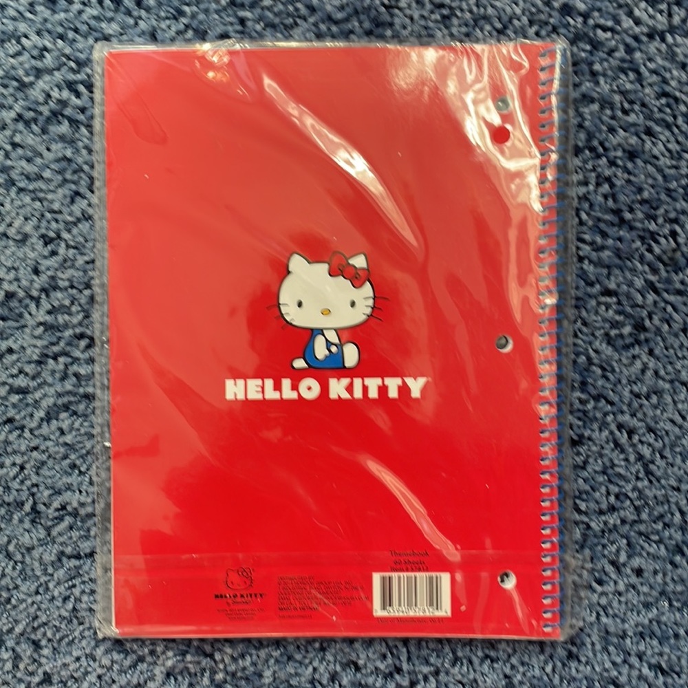 Hello Kitty Con Notebook - Picture 3 of 4